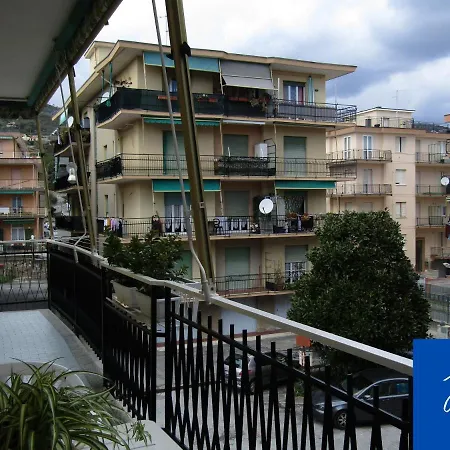 Apartment Da Claudio Pietra Ligure